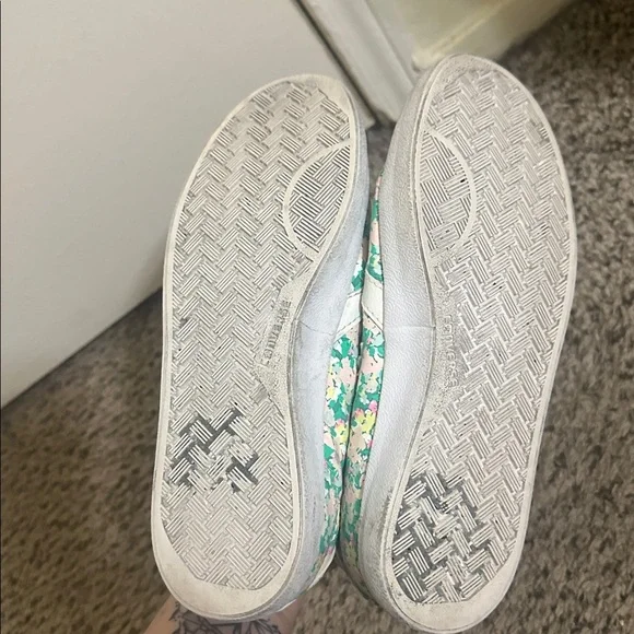 EUC Converse All Stars Women’s Floral Sneakers size 6 - Picture 3 of 8